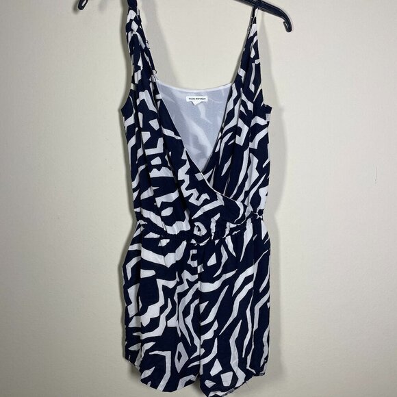 Club Monaco Women's Black & White 100% Silk Short Romper Size: 2 - Picture 1 of 4